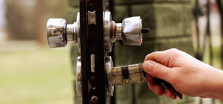 front door latch repair Welland
