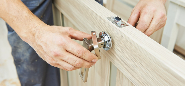 interior door repair Welland